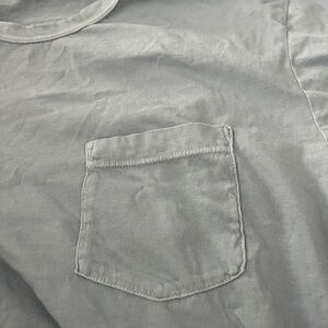 JAMES PERSE CREW
NECK POCKET TEE
BLUESTONE SIZE 3